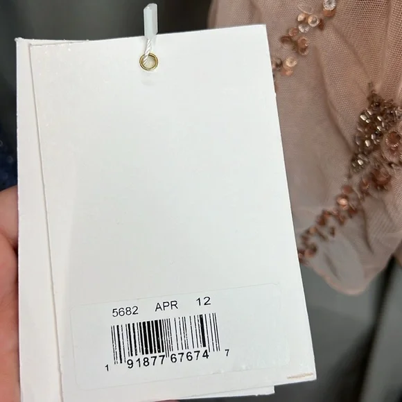 Mac Duggal 5682 NWT Sequined Flutter Cap Sleeve Cut Out A Line Gown